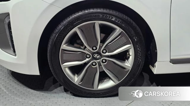 Hyundai Ionic Hybrid id 4605457 из Кореи 15