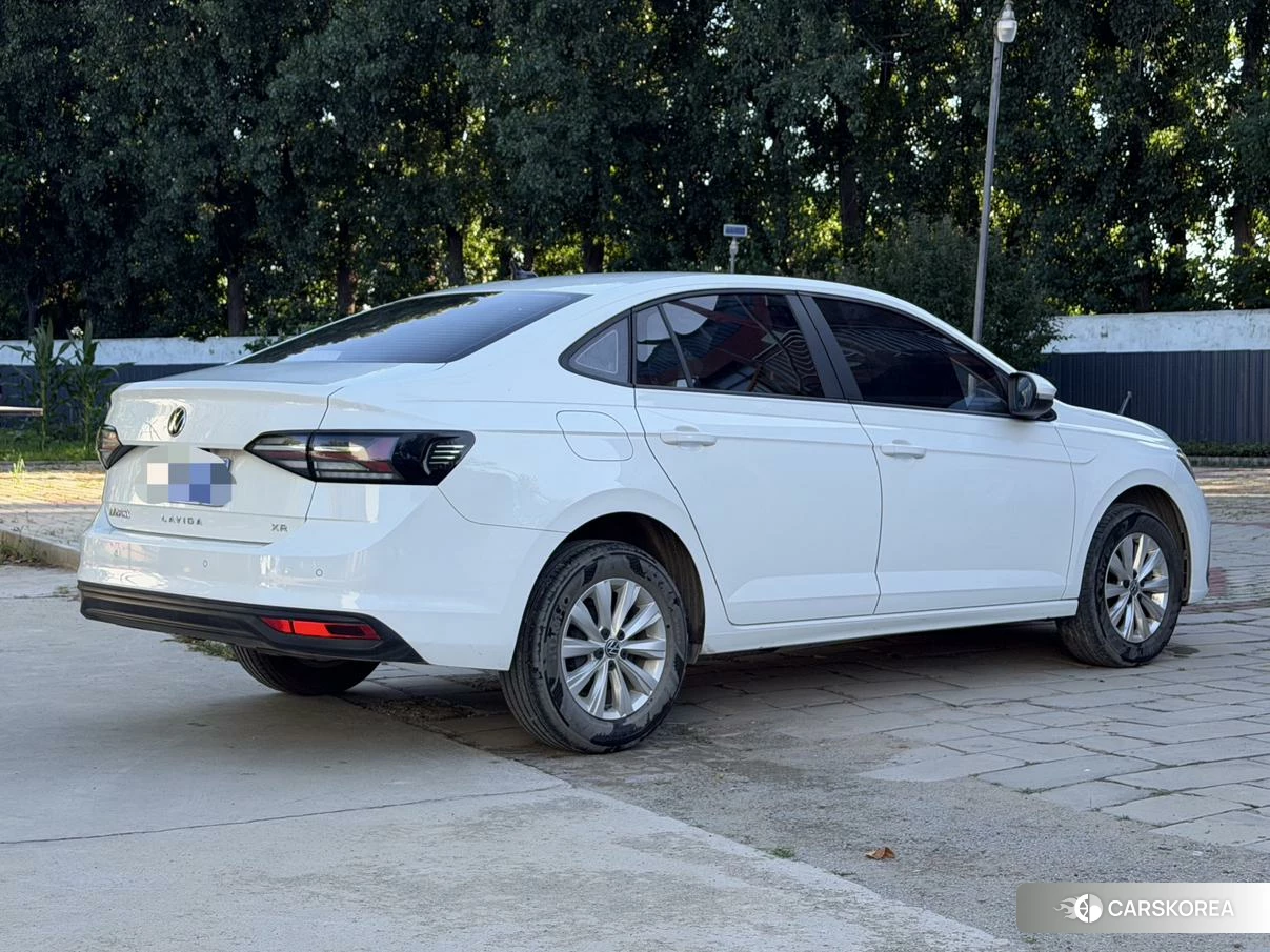Volkswagen Lavida id 4498510 из Китая 13