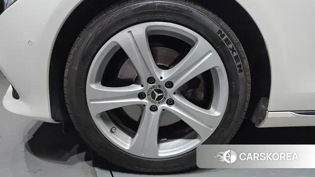 Mercedes-Benz E-Class W213 id 3009449 из Кореи 15