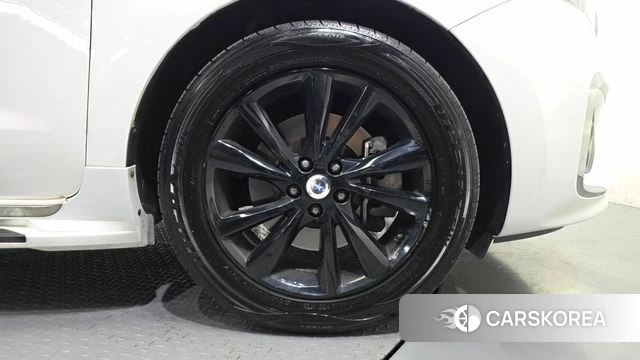 Kia The New Carnival id 4765211 из Кореи 15