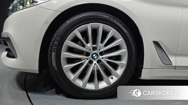 BMW 5 Series (G30) id 4610518 из Кореи 15