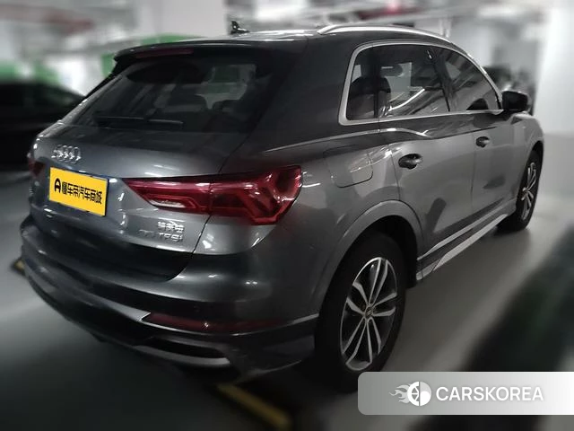 Audi Q3 2021 Темно-серый из Китая, фото 5