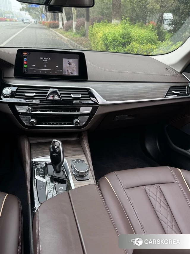 BMW 5 series PHEV 2020 Черный из Китая, фото 5