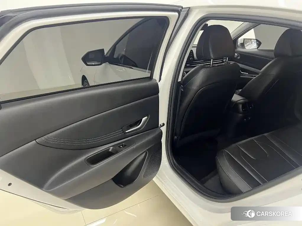 Hyundai Elantra id 4685917 из Китая 13