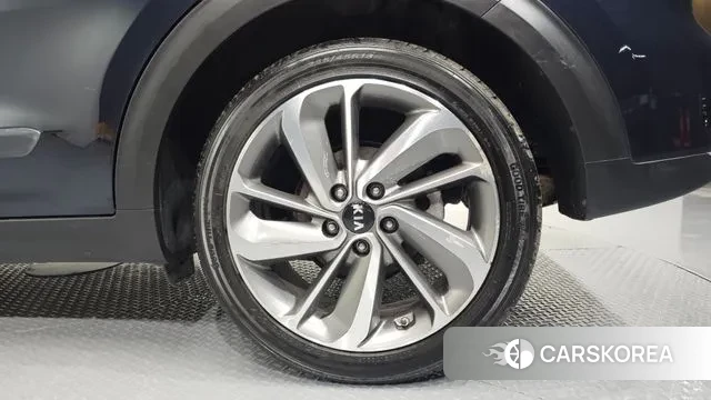 Kia Niro id 3515386 из Кореи 15