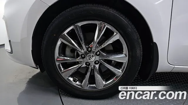 Kia The New Carnival id 2595213 из Кореи 15