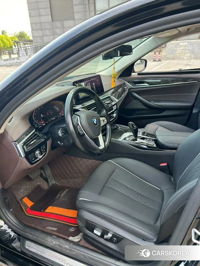 BMW 5 series 2021 Черный из Китая, фото 5