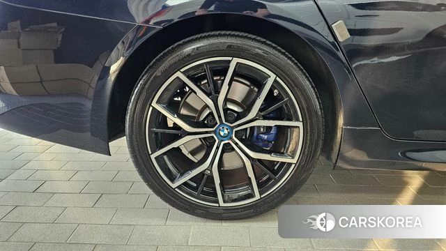 BMW 5 Series (G30) id 4736187 из Кореи 27