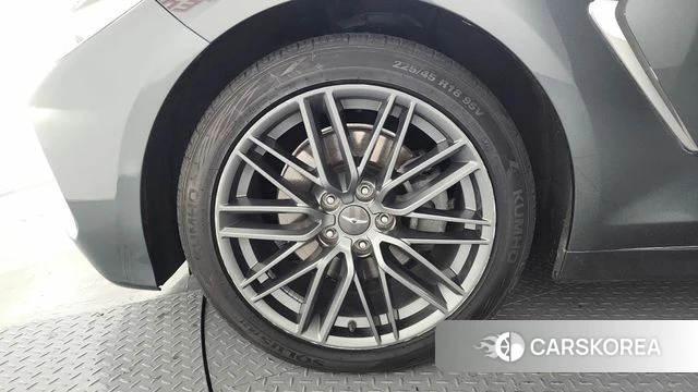 Genesis G70 id 3917296 из Кореи 15