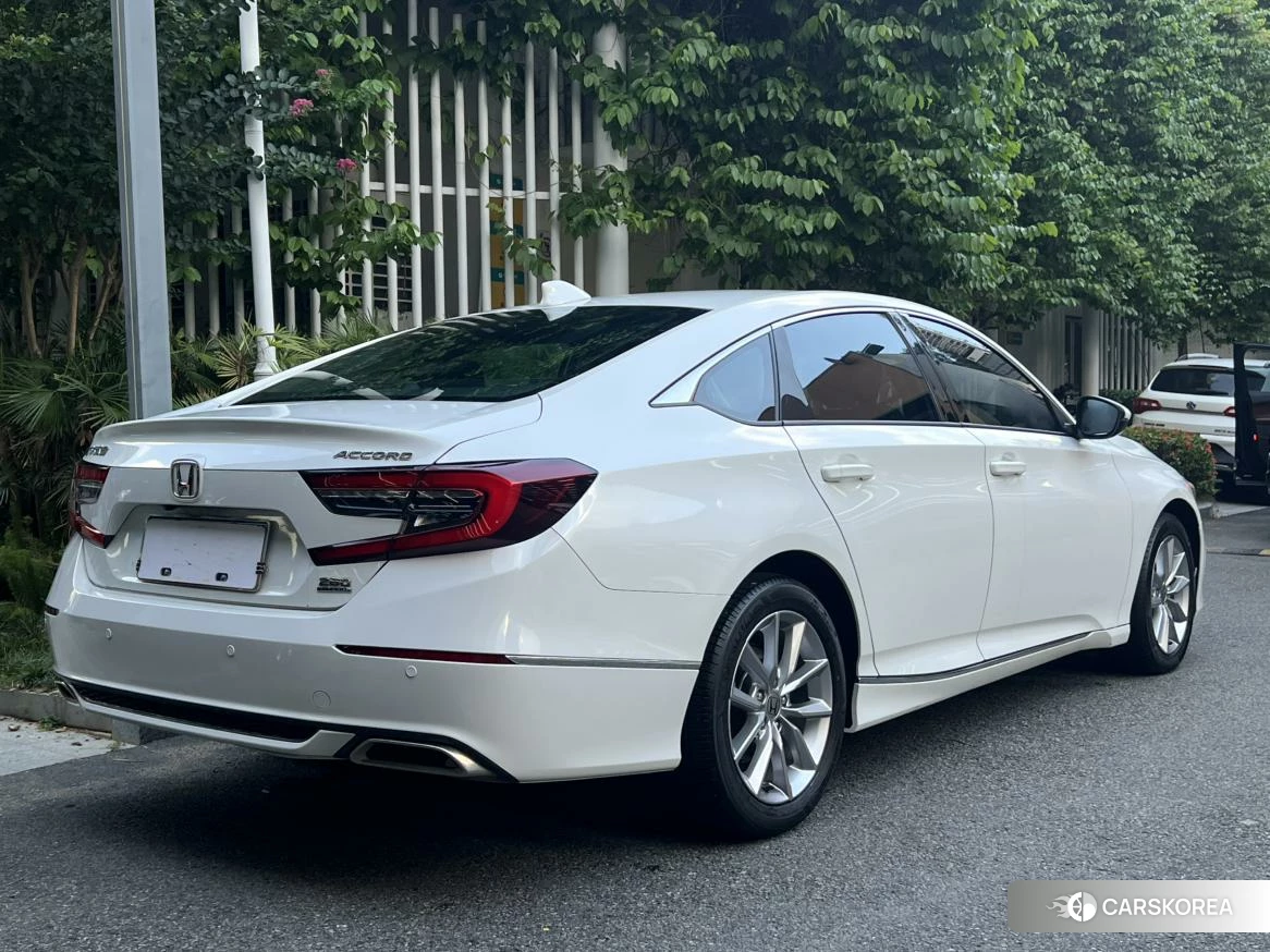 Honda Accord id 4493278 из Китая 7