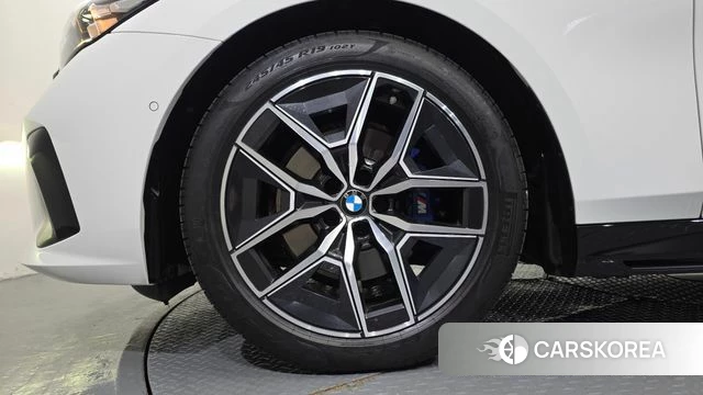 BMW 5 Series (G60) id 4505251 из Кореи 26