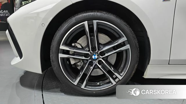 BMW 1 Series (F40) id 4670201 из Кореи 15