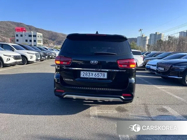 Kia The New Carnival id 3636401 из Кореи 13