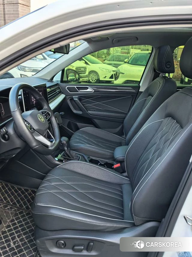 Volkswagen Tiguan L 2023 Белый из Китая, фото 5
