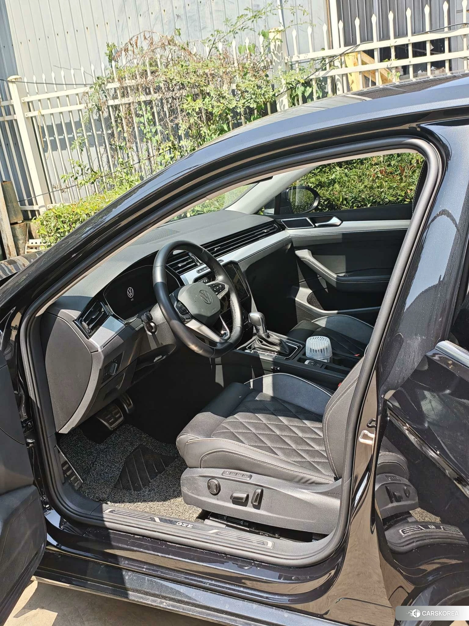 Volkswagen Magotan PHEV 2021 Черный из Китая, фото 5