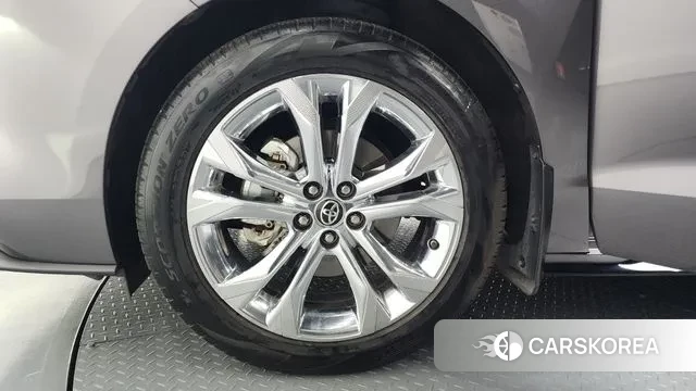 Toyota Sienna 4th Generation id 3624914 из Кореи 15