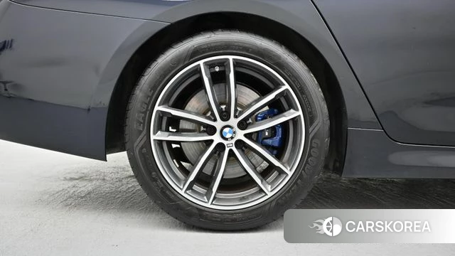 BMW 5 Series (G30) id 4608248 из Кореи 15