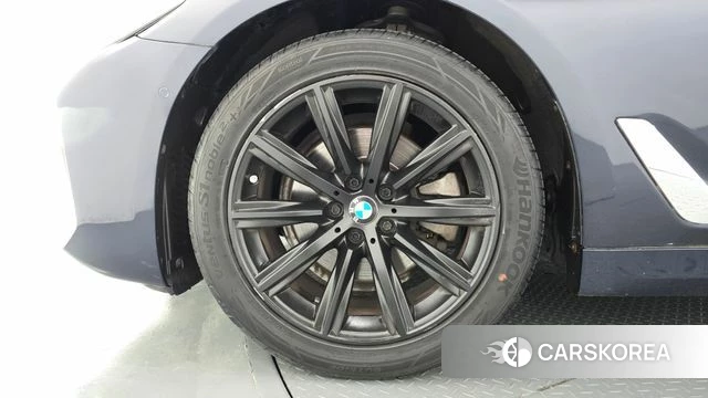BMW 5 Series (G30) id 4780928 из Кореи 15