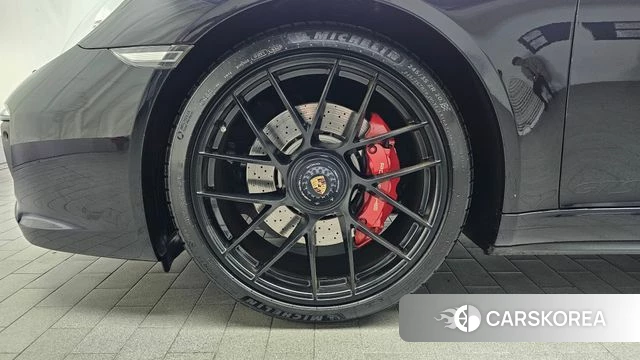 Porsche 911 id 3796392 из Кореи 15