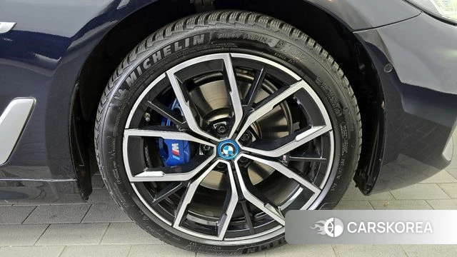 BMW 5 Series (G30) id 3839539 из Кореи 15