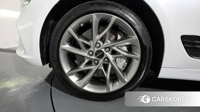 Genesis The New G70 id 4322334 из Кореи 28