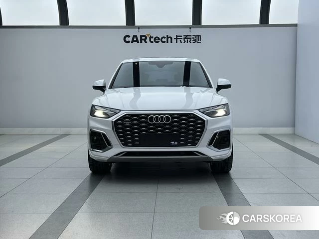 Audi Q5L Sportback 2022 Белый из Китая, фото 5