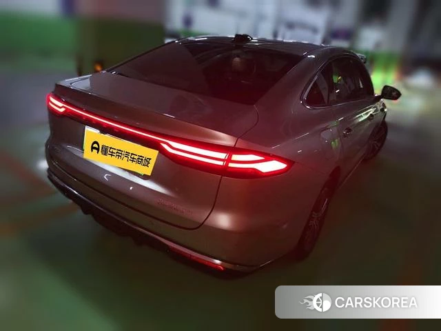 Geely Galaxy Galaxy Sparkle 6 2026 Темно-серый из Китая, фото 5