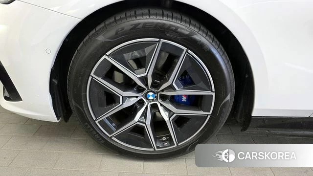 BMW i5 (G60) id 4266130 из Кореи 25