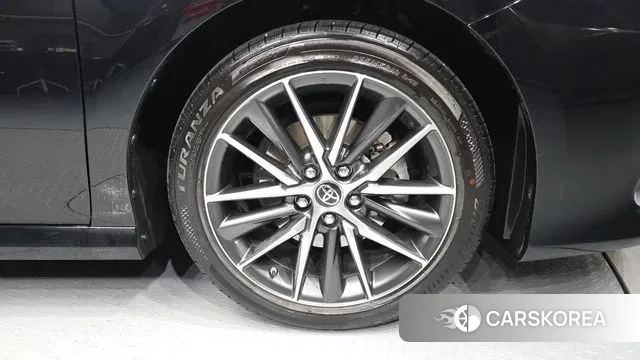 Toyota Camry (XV70) id 3684816 из Кореи 15