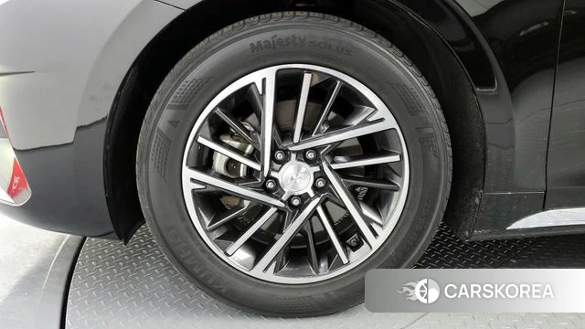 Hyundai The New Grandeur IG id 4355861 из Кореи 32