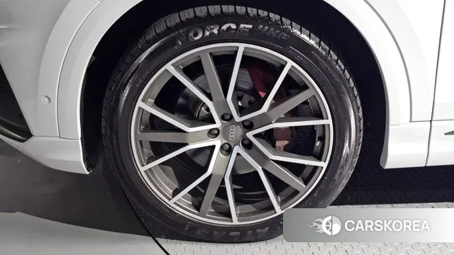 Audi Q8 (4M) id 3264628 из Кореи 15