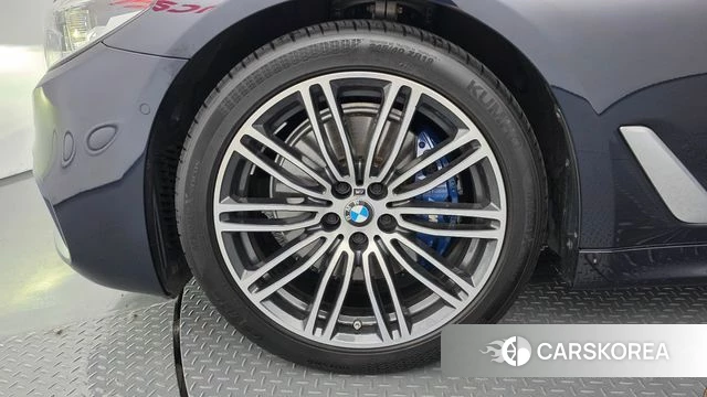 BMW 5 Series (G30) id 4662223 из Кореи 31