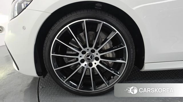 Mercedes-Benz E-Class W213 id 4280841 из Кореи 26