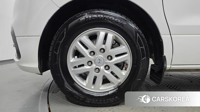 Hyundai The New Grand Starex id 4713093 из Кореи 15
