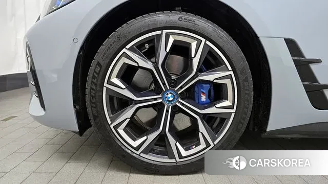 BMW i4 id 3524140 из Кореи 15