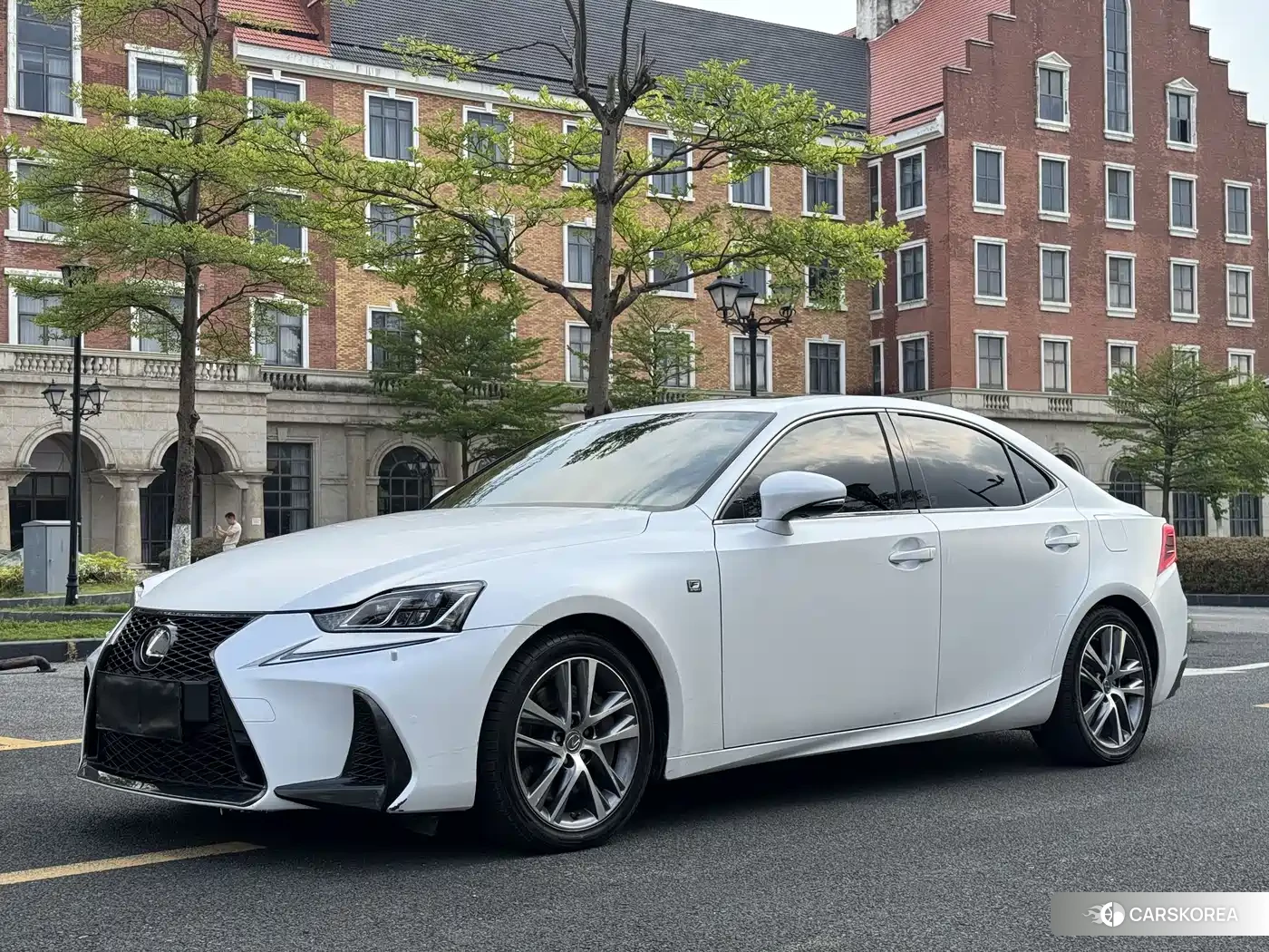 Lexus IS id 4629781 из Китая 10