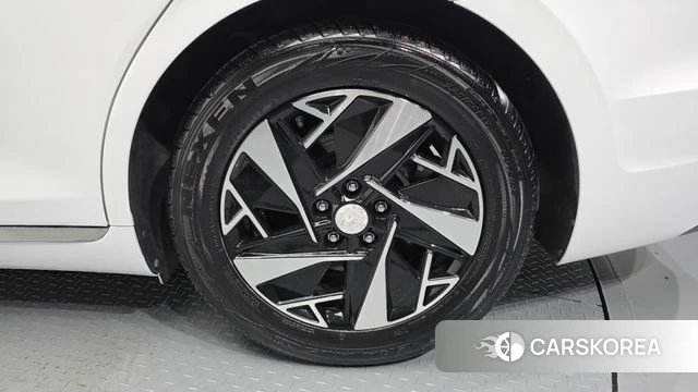 Hyundai The New Grandeur IG Hybrid id 4624968 из Кореи 26
