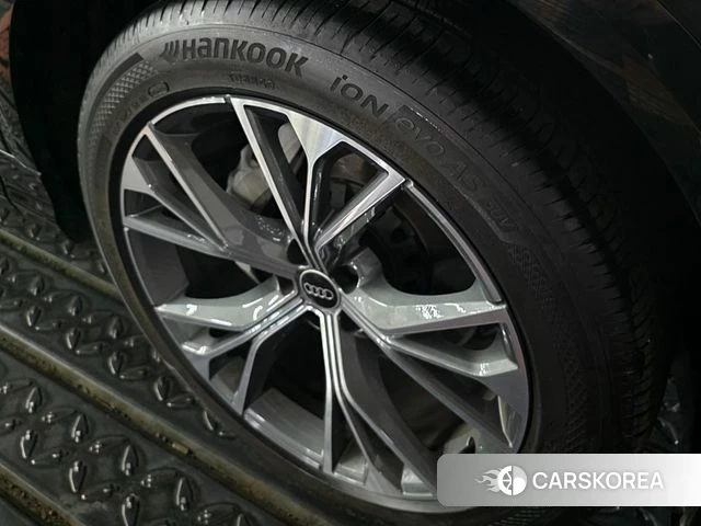 Audi Q8 (4M) id 4577063 из Кореи 15