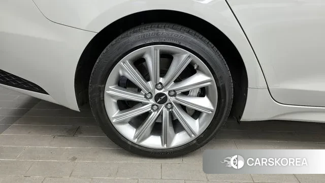 Genesis The New G70 id 3716333 из Кореи 15