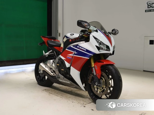 Проданный Honda CBR1000RR ABS 2013 из Японии, фото 5