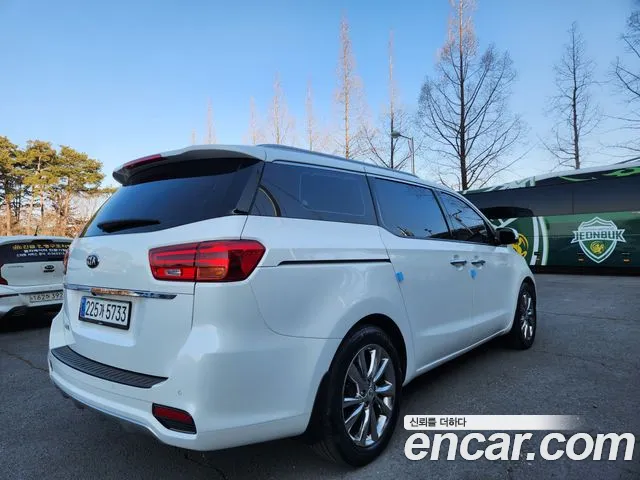 Kia The New Carnival id 2438279 из Кореи 15