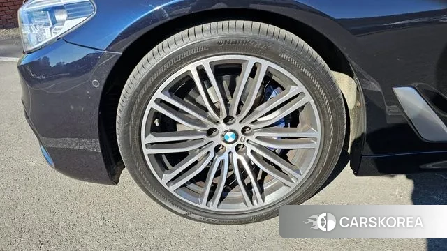 BMW 5 Series (G30) id 3459879 из Кореи 15