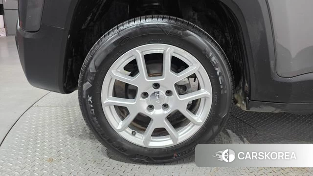 Jeep Renegade id 3899179 из Кореи 15