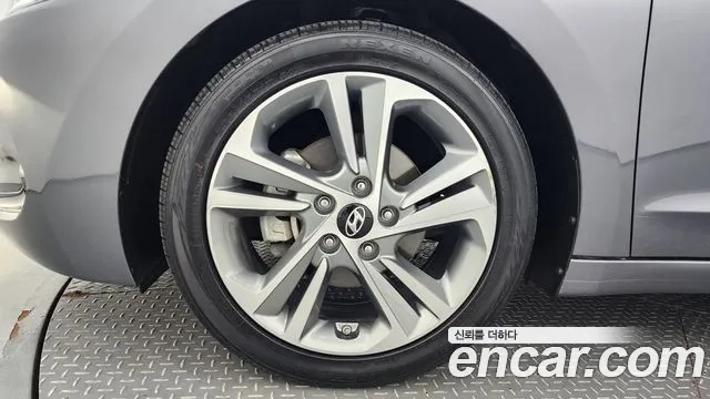 Hyundai Avante AD id 2917911 из Кореи 15