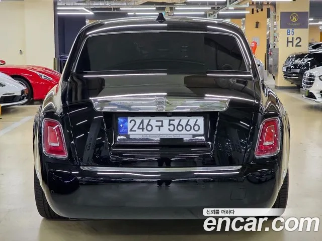 Rolls-Royce Phantom id 2873581 из Кореи 15