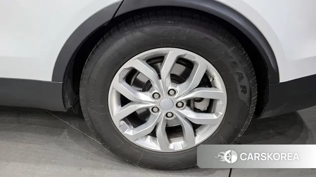 Land Rover Discovery 5 id 3692339 из Кореи 15