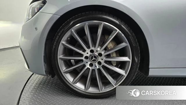 Mercedes-Benz E-Class W213 id 4701915 из Кореи 15