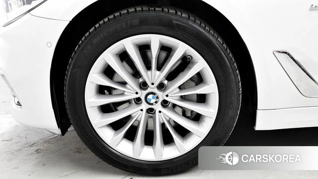 BMW 5 Series (G30) id 4574429 из Кореи 15