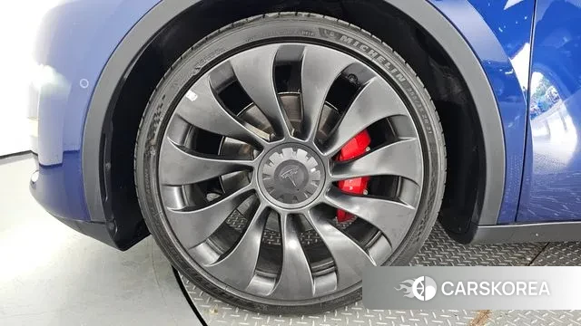 Tesla Model Y id 2998432 из Кореи 15