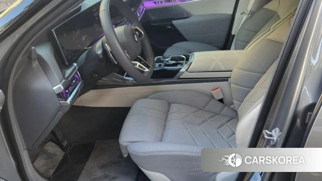 BMW 7 Series (G11) 2023 Черный двухцветный из Кореи, фото 6